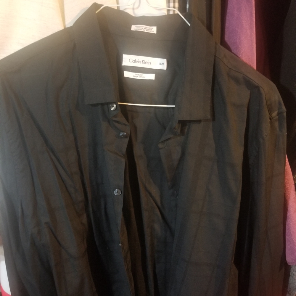 Long sleeved dress shirt